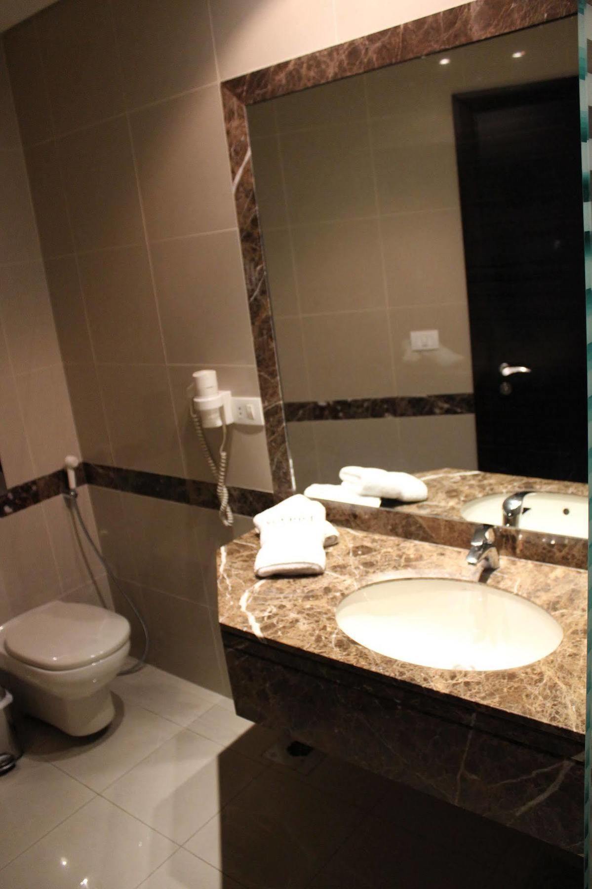 Sunrise Hotel Джуния Экстерьер фото